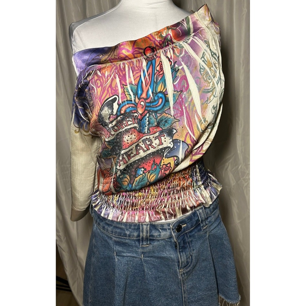 One Shoulder Tattoo Print Blouse Broken Heart Rhinestone Smocked y2k grunge - Picture 2 of 7